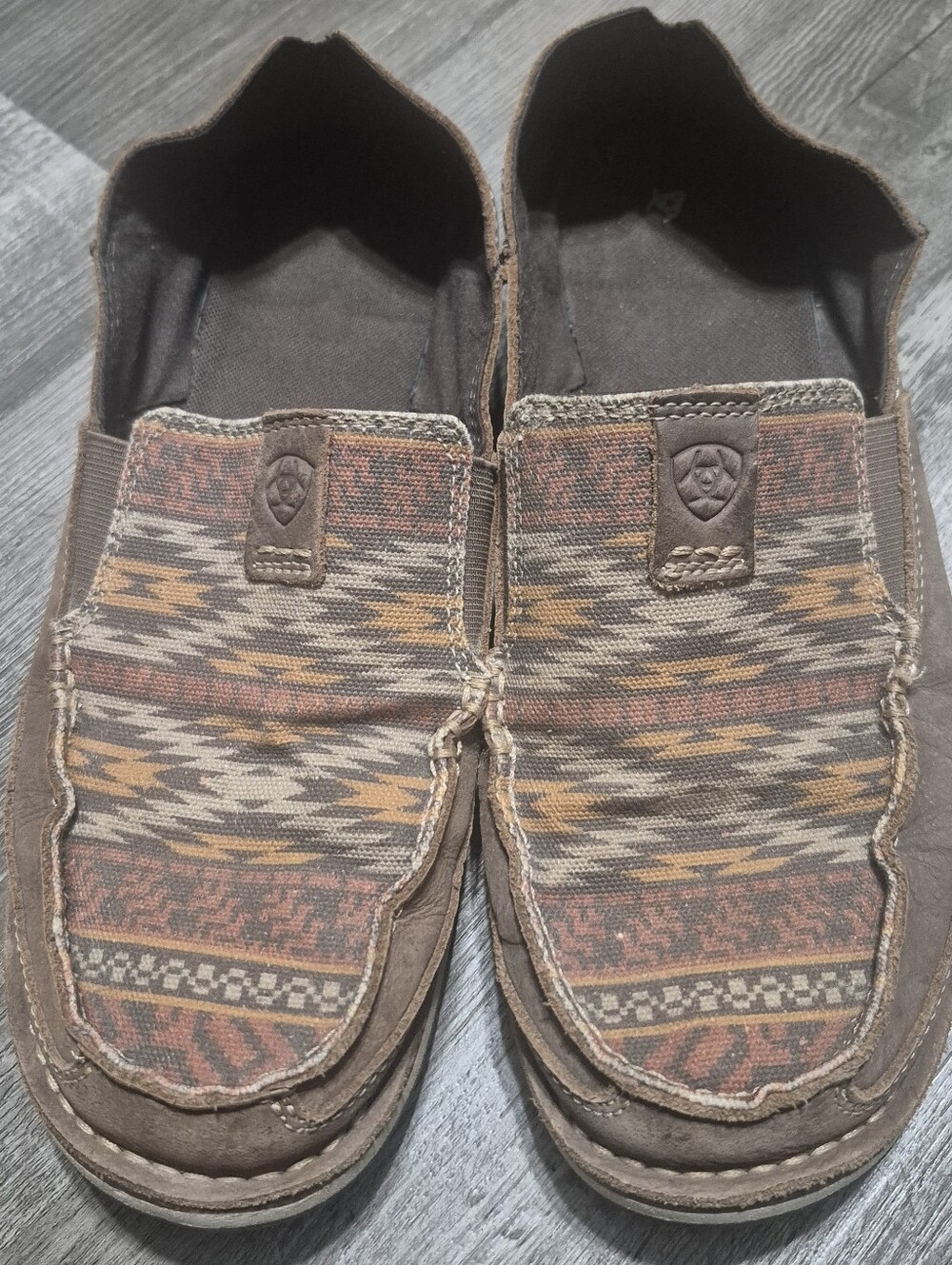 ARIAT Men's Size 11EE Casual Slip-On Shoes in Brown Aztec Pattern